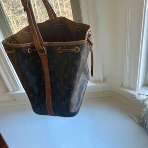 Louis Vuitton Shoulder Bag